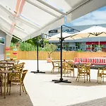 Tryp By Wyndham 4* ليريا