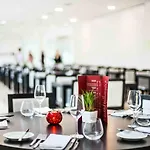 Tryp By Wyndham 4* ليريا