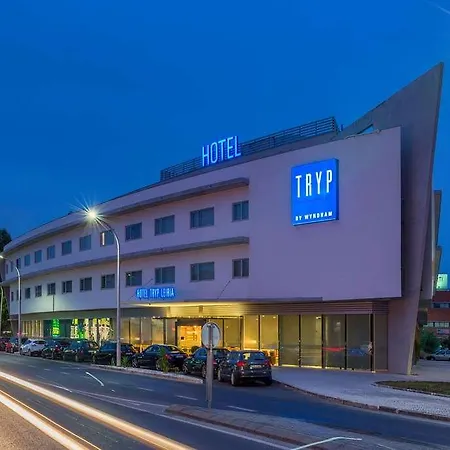 Отель Tryp By Wyndham 4*