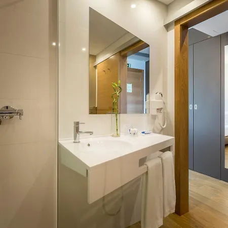 Tryp By Wyndham 호텔 4*