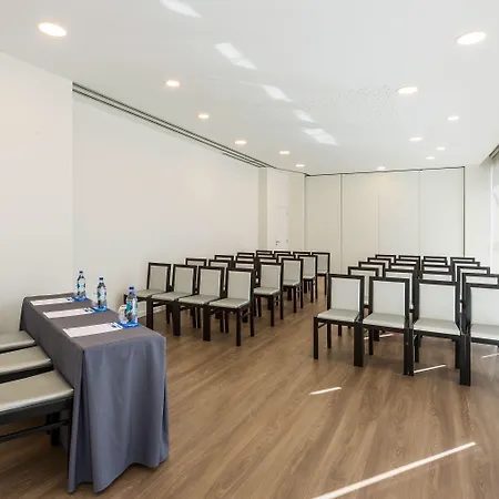 Tryp By Wyndham 4* Leiria