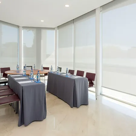 Tryp By Wyndham 4*