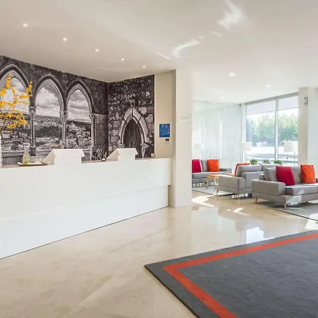 Tryp By Wyndham 4* Λεϊρία