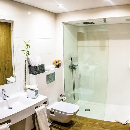 Tryp By Wyndham 4*