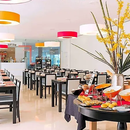 Tryp By Wyndham Отель