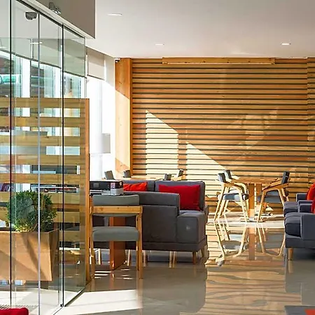 Tryp By Wyndham 4* Лейрия