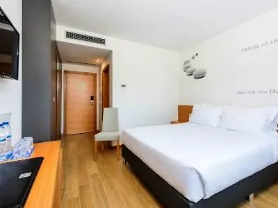 Ξενοδοχείο Tryp By Wyndham Λεϊρία