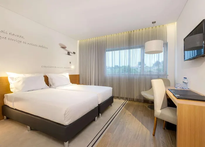 Tryp By Wyndham 4* レイリア