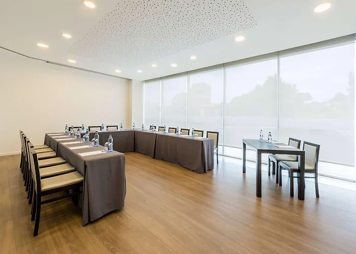 ホテル Tryp By Wyndham 4*