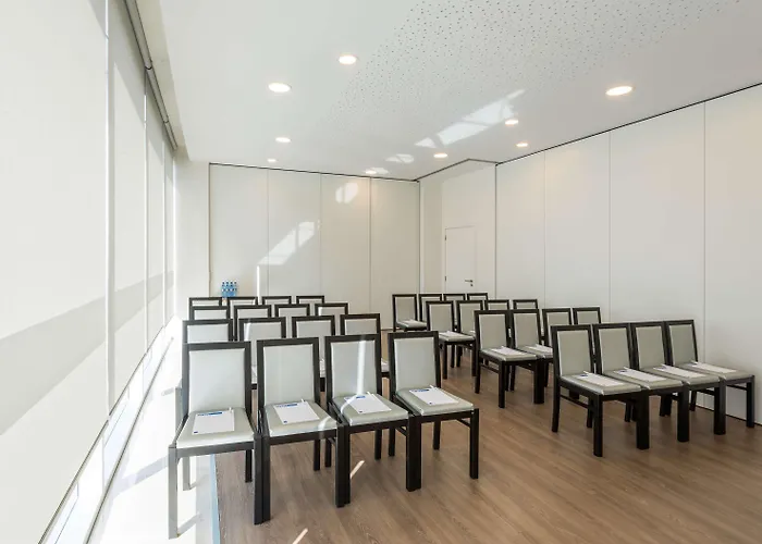 Tryp By Wyndham 4*