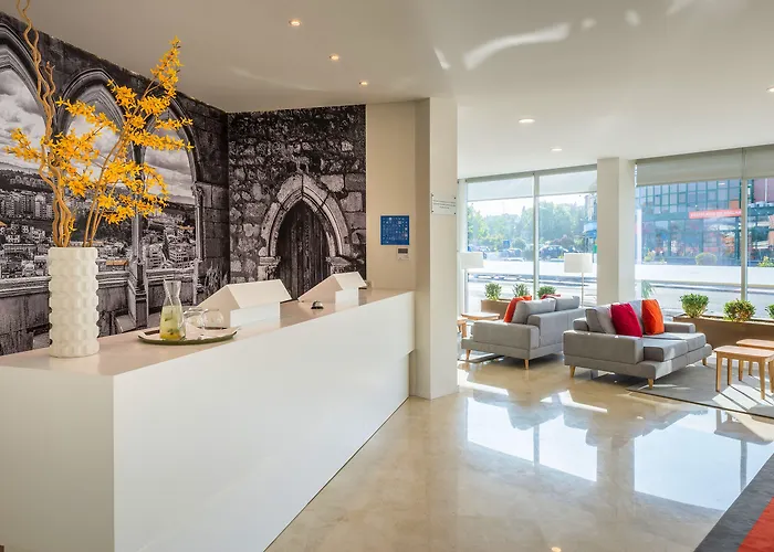 Tryp By Wyndham レイリア