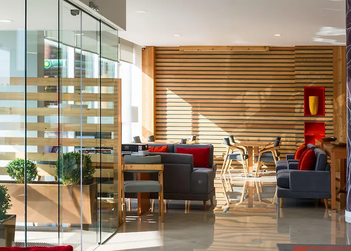 Tryp By Wyndham 4* レイリア