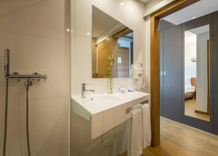 Tryp By Wyndham Hotel 4*