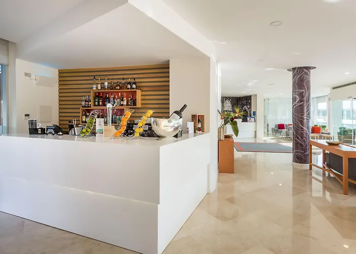 Hotel Tryp By Wyndham