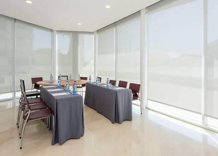 Tryp By Wyndham 4*