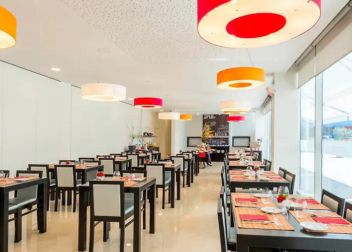 Tryp By Wyndham 4* レイリア